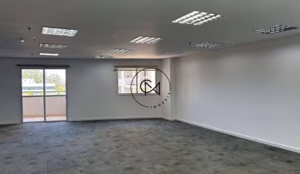 Sala comercial na Vila Lepoldina com 129m² e 3 vagas de garagem! Bem localizada!