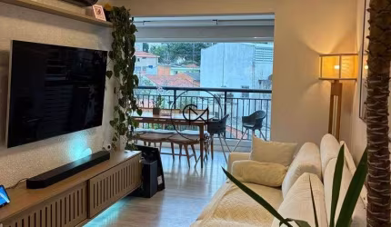 Apartamento impecável de 86m2, 3 dormitórios, 1 suíte na Vila São Fco !