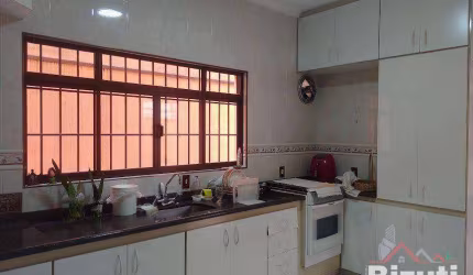Casa à venda Vila Jeriva - Várzea Paulista / São Paulo