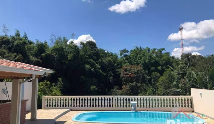 Chácara dos Sonhos: Conforto e Lazer em um Só Lugar!