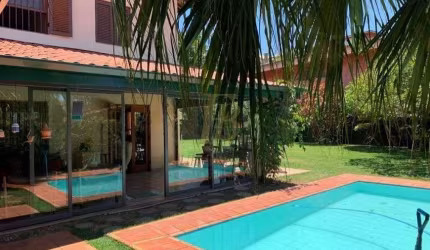 Casa para venda tem 380 metros quadrados com 4 quartos em Jardim Panorama - São Paulo - SP
