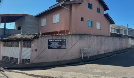 CASA A VENDA OU LOCAÇAO