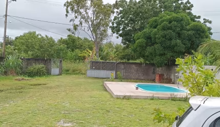 VENDO CASA COM TERRENO 1450M2 PLANETA ÁGUA 720M²