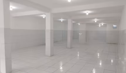 ALUGO LOJÃO 150M2