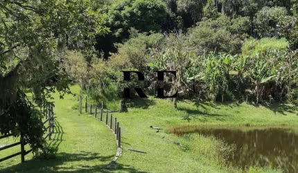 Terreno à venda na Servidão Sebastião Bernardino da Silva, Jurerê, Florianópolis por R$ 20.000.000