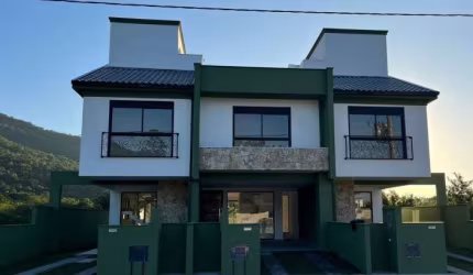 Casa com 3 quartos à venda na Rodovia Baldicero Filomeno, 3160, Ribeirão da Ilha, Florianópolis por R$ 995.000