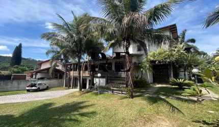 Casa com 6 quartos para alugar na Rua João Pio do Vale Pereira, 137, João Paulo, Florianópolis por R$ 25.000