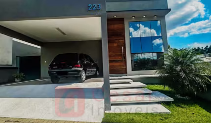 Linda casa para locação na Morada do visconde