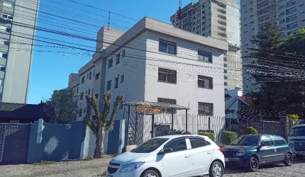 Excelente Apartamento no Petrópolis