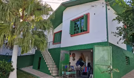 Casa em Ótima Localização Próximo a UCS