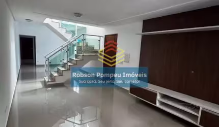 OPORTUNIDADE!! Lindo Sobrado à Venda com 3 dormitórios - Excelente Localização no Jardim Bom Clima,