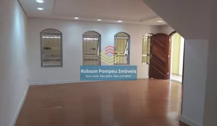Oportunidade Sobrado à venda próximo ao Lago dos Patos, COM 3 VAGAS por apenas $ 795.000,  Vila Gal