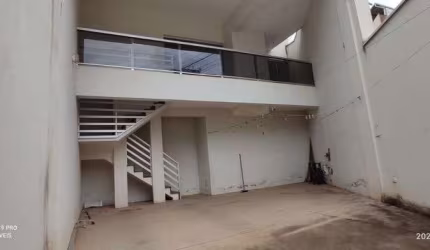 Casa Bairro Cidade Nova. Cód. K180. 3 qts/2suíte, 168,55 m², duas sacadas. Região de Ipatinga