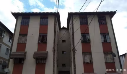 Apartamento Bairro Iguaçu Cód. A232. Aceita carro! Piso Porcelanato.
