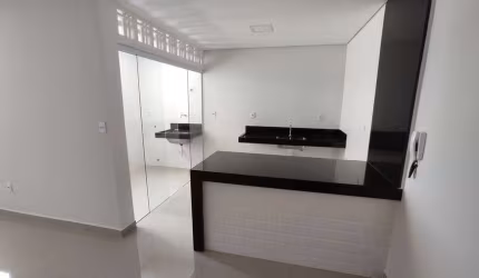 Apartamento B. Iguaçu. Cód. A252. Sacada, Elevador, 2 vagas. Perto da escola. Região de Ipatinga