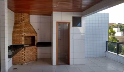 Cobertura Bairro Veneza. Ofurô, Área Gourmet, Banheira de hidromassagem. Elevador. Perto do centr