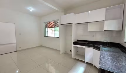 Casa Bairro Cidade Nova. Cód. K206. 3 vgs garagem, quintal. Região de Ipatinga