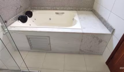 Cob. Bairro Veneza. Ofurô, Área Gourmet, Banheira de hidromassagem. Perto de do centro de Ipatinga