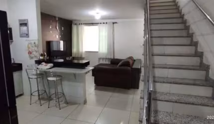 Casa Bairro Cidade Nova. Cód. K151. Piso em porcelanato, moveis planej. Região de Ipatinga