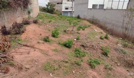 Lote Região de Ipatinga, Bairro Cidade Nova, Cód. L093, plano e murado laterais. Perto da avenida.