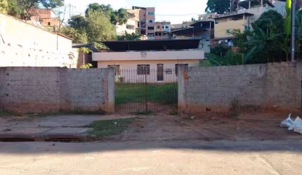 Casa em Ipatinga. Cód. K065, 3 quartos, 100 m², LOTE 15X30 (450 M²), quintal . Região de Ipatinga