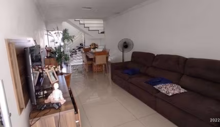 Casa no Bairro Cidade Nova, quintal, 2 Vagas, Móveis planejados. Região de Ipatinga, MG