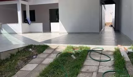 Casa Cód. K214, 3 vgs, 3 quartos/Suíte, 190 m². Jacuzzi e Área Gourmet com churrasqueira e quintal