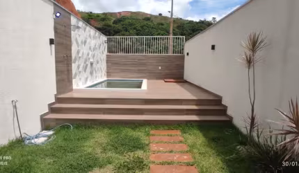 Casa Bairro das Fontes. Cód. K186, 3 Quartos/suite, 180 m², 4 vgs. Piscina. Quintal e Varanda gourmet. Aceita permuta.