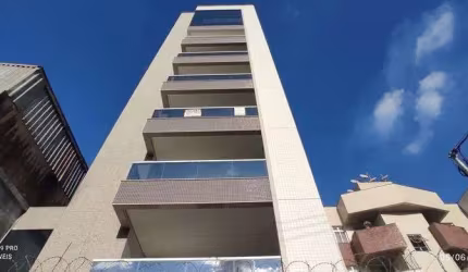 Cobertura Bairro Iguaçu. CÓD. C051. 2 Suítes, Elevador, 2 vgs, Área gourmet. Vista para Ipatingão