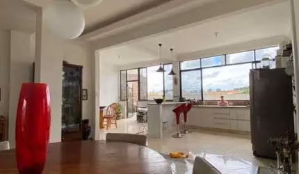 Casa Bairro Cidade Nova. Cód. K125. Duas moradias 5 qts/Suíte, Lote 490 m². Região de Ipatinga