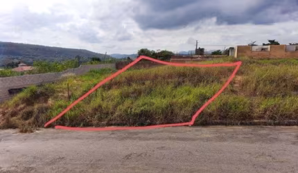 Lote Bairro Porto Seguro. Cód. L070, 360 m², devidamente Registrado. 360 M². Região de Ipatinga.