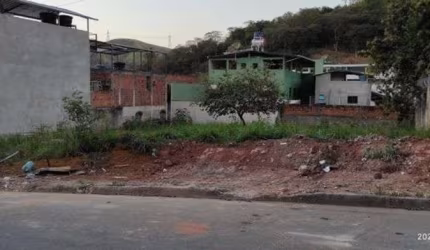 Lote Região de Ipatinga. Bairro Bethânia. Cód. L056, plano , 360 m², Registrado. Perto da avenida