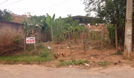 Lote Bairro Jardim Vitória, Cód. L057 240 m², dev. Registr. Perto da avenida. Região de Ipatinga