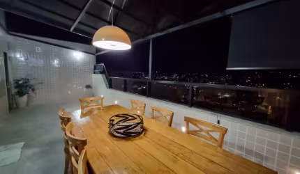 Cobertura  Cód. C062, Bairro Airton Sena, 2 vgs, 4 quartos/suíte, área gourmet e elevador. Região de Ipatinga