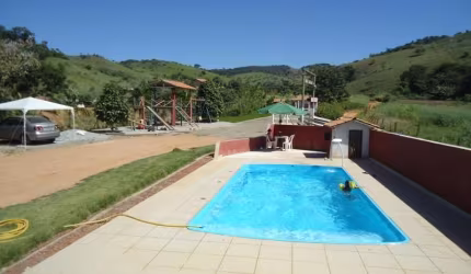 Chácara em Iapu, 7500 m² infraestrutura completa. Piscina. Casa. Córrego do Bugre, Região próxima de Ipatinga.