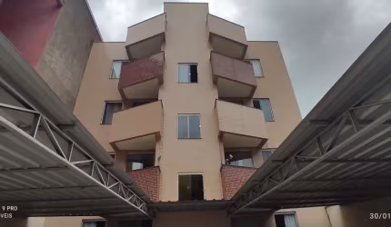 Apto Térreo Cód. A381. Bairro Bethânia, 3 qts/suite, Clarabóia, área total 100 m². Sol da manhã, perto da avenida.