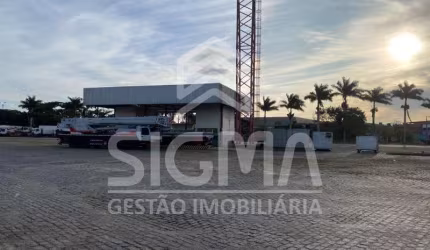 Barracão / Galpão / Depósito com 28 salas para alugar na Avenida Gastão Henrique Schueler, 318, Botafogo, Macaé por R$ 120.000