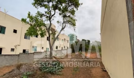 Terreno à venda na Rua Wanda Gessário, Jardim Guanabara, Macaé por R$ 420.000
