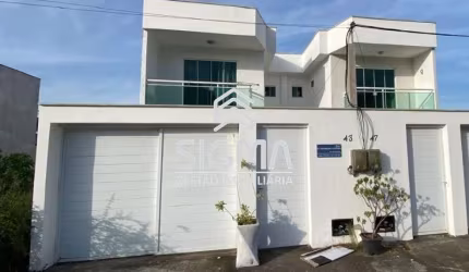 Casa com 3 quartos à venda na Rua Doutor Paulo Maurício Lins Oliveira, 47, Vale das Palmeiras, Macaé por R$ 450.000