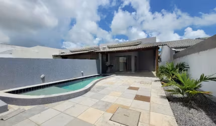 Casa com 3 quartos, sendo 1 suíte  no village,Jacumã-Conde-PB