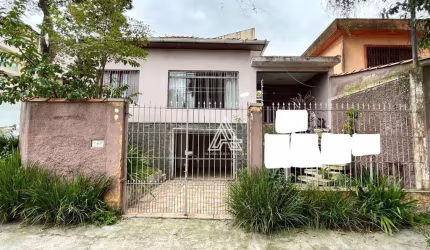 Casa e ótima localização a venda