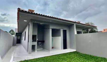 Casa nova com Amplo terreno - 3 quartos sendo uma suíte