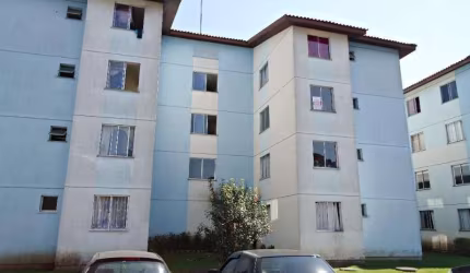 Apartamento à venda em Afonso Pena, São José dos Pinhais-PR: 2 quartos, 1 sala, 1 banheiro, 1 vaga, 49m². Venha conferir!