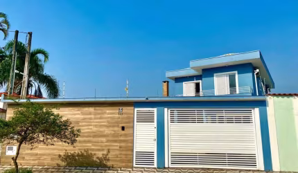 Casa com 4 dormitórios à venda, 308 m² por R$ 1.300.000 - Solemar - Praia Grande/SP