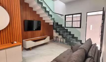 Casa de Condomínio com 2 quartos, Maracanã, Praia Grande - R$ 385 mil, Cod: 3595
