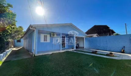 Casa com 3 quartos à venda no Centro, Nova Santa Rita  por R$ 380.000