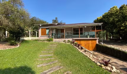 Casa com 4 quartos à venda na California, Nova Santa Rita  por R$ 1.200.000