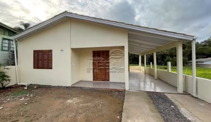 Casa com 2 quartos para alugar no Centro, Nova Santa Rita  por R$ 1.600