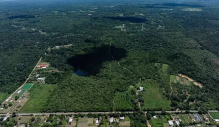 Sitio localizado na Rodovia Manoel Urbano, 2km a dentro do Ramal da Cachoeira (Km 23)