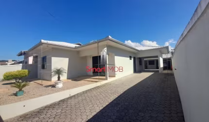 Casa com 3 quartos à venda na Evat Davi da Silva, 333, Tajuba II, São João Batista por R$ 685.000